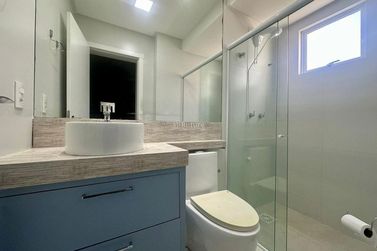 Apartamento &agrave; venda - 107m&sup2; - Meia Praia