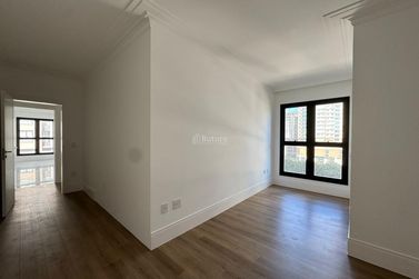 Apartamento &agrave; venda - 210m&sup2; - Centro