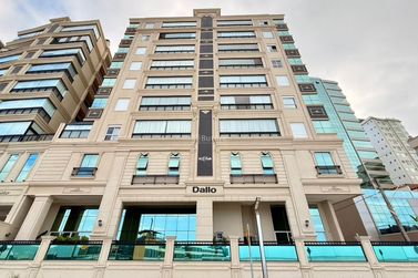 Apartamento &agrave; venda - 200m&sup2; - Meia Praia