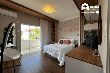 Casa para alugar - 285m&sup2; - Praia Brava de Itaja&iacute;
