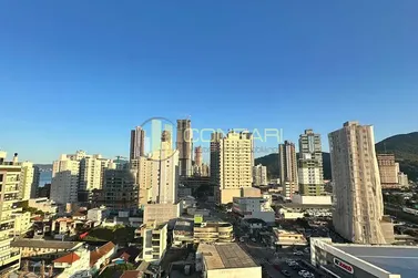 Apartamento &agrave; venda - 92m&sup2; - centro