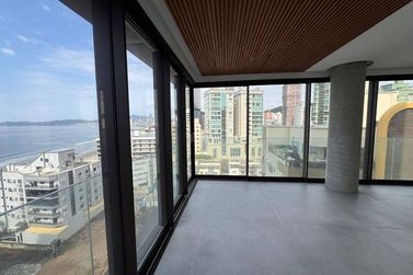 Apartamento &agrave; venda - 335m&sup2; - Centro