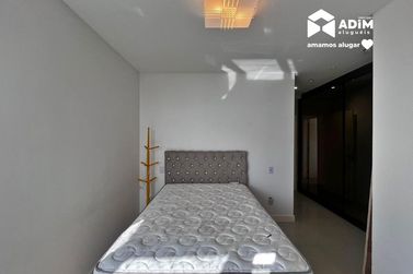 Apartamento para alugar - 182m&sup2; - Centro