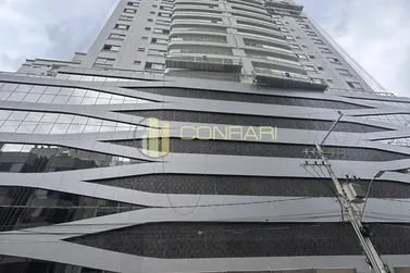 Apartamento &agrave; venda - 132m&sup2; - MEIA PRAIA