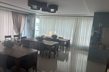 Apartamento &agrave; venda - Meia Praia
