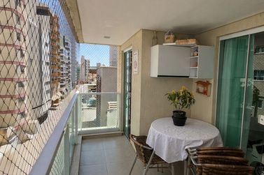 Apartamento &agrave; venda - 85m&sup2; - Meia Praia