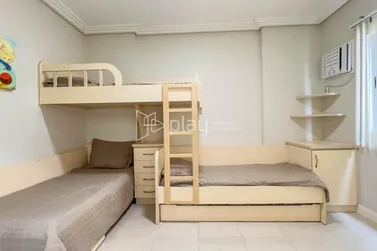 Apartamento &agrave; venda - 180m&sup2; - Centro