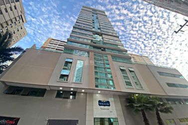 Apartamento &agrave; venda - 150m&sup2; - Meia Praia