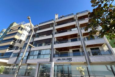 Apartamento &agrave; venda - 160m&sup2; - Meia Praia