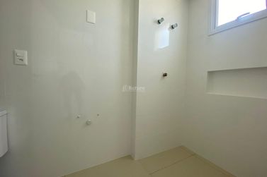 Apartamento &agrave; venda - 129m&sup2; - Meia Praia