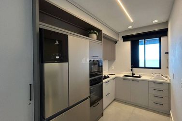 Apartamento &agrave; venda - Meia Praia
