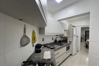 Apartamento &agrave; venda - 115m&sup2; - Meia Praia
