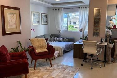 Apartamento &agrave; venda - 90m&sup2; - Centro
