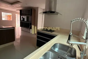 Sobrado &agrave; venda - 130m&sup2; - V&aacute;rzea