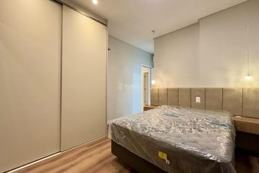 Apartamento &agrave; venda - 124m&sup2; - Meia Praia