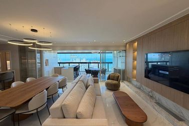 Apartamento &agrave; venda - Meia Praia