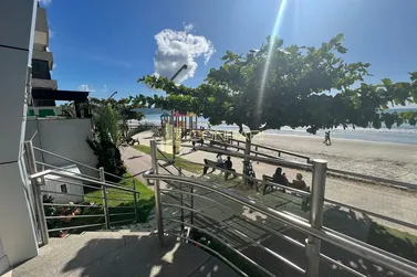 Apartamento &agrave; venda - 240m&sup2; - Meia Praia