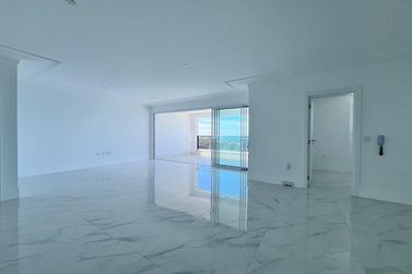 Apartamento &agrave; venda - 190m&sup2; - Centro