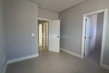 Apartamento &agrave; venda - 160m&sup2; - Meia Praia