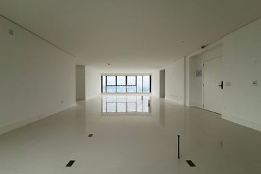 Apartamento &agrave; venda - 530m&sup2; - Barra Sul