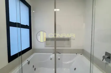 Apartamento para alugar - 187m&sup2; - meia praia