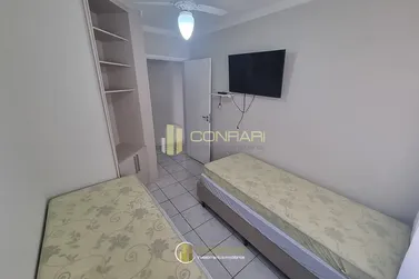 Apartamento &agrave; venda - 110m&sup2; - Meia Praia