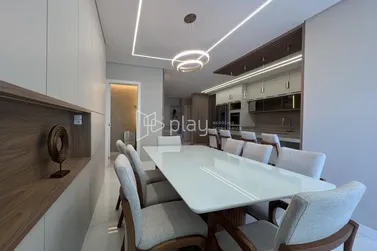 Apartamento &agrave; venda - 159m&sup2; - Meia Praia