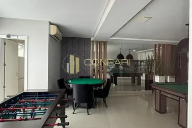 Apartamento &agrave; venda - 110m&sup2; - meia praia