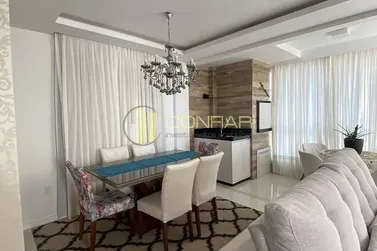 Apartamento &agrave; venda - 222m&sup2; - Centro
