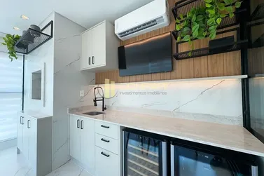 Apartamento &agrave; venda - 114m&sup2; - Meia Praia