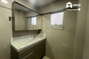 Apartamento para alugar - 140m&sup2; - Centro
