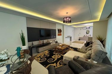 Apartamento &agrave; venda - Meia Praia