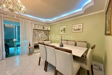 Apartamento &agrave; venda - 107m&sup2; - Meia Praia