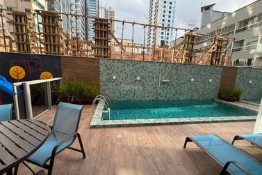 Apartamento &agrave; venda - Meia Praia