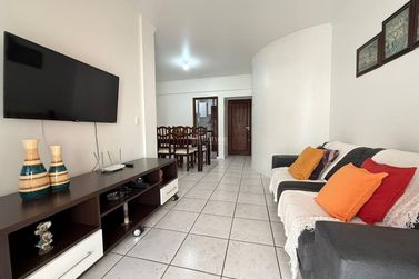 Apartamento &agrave; venda - 120m&sup2; - Centro