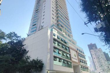 Apartamento para alugar - 114m&sup2; - Centro