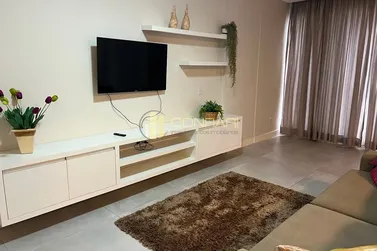 Apartamento para alugar - 180m&sup2; - Meia praia