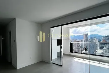 Apartamento &agrave; venda - 120m&sup2; - Meia Praia
