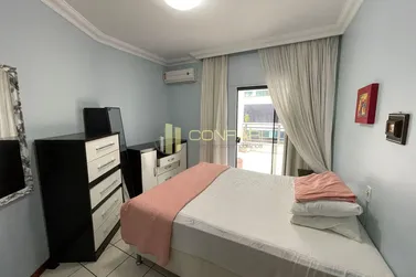 Apartamento &agrave; venda - 217m&sup2; - Meia Praia
