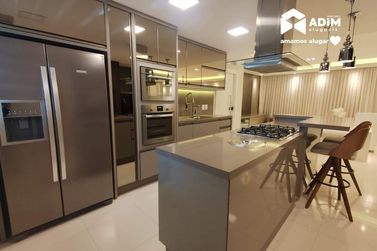 Apartamento para alugar - 138m&sup2; - Centro