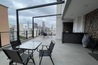 Apartamento &agrave; venda - Meia Praia