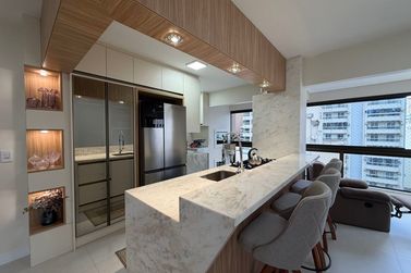 Apartamento &agrave; venda - 109m&sup2; - Meia Praia