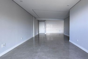 Apartamento &agrave; venda - 145m&sup2; - Barra Sul