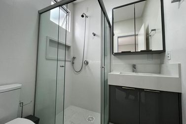 Apartamento &agrave; venda - 161m&sup2; - Meia Praia