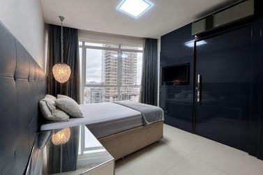 Apartamento &agrave; venda - 476m&sup2; - Meia Praia