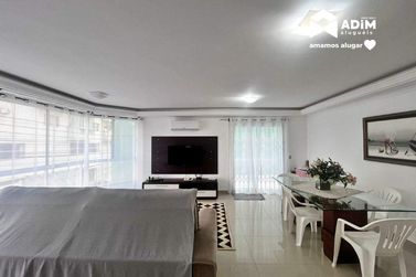 Apartamento para alugar - 182m&sup2; - Centro