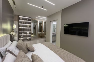 Apartamento &agrave; venda - 206m&sup2; - Meia Praia