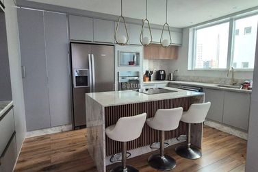 Apartamento &agrave; venda - Meia Praia