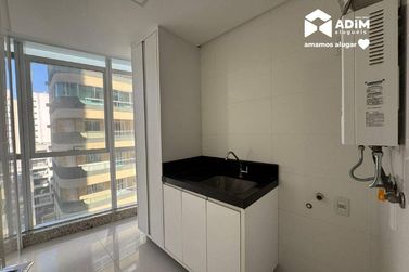 Apartamento para alugar - 190m&sup2; - Meia Praia