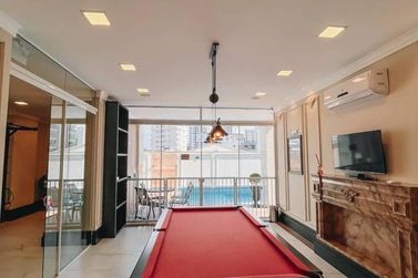 Apartamento &agrave; venda - 190m&sup2; - Centro